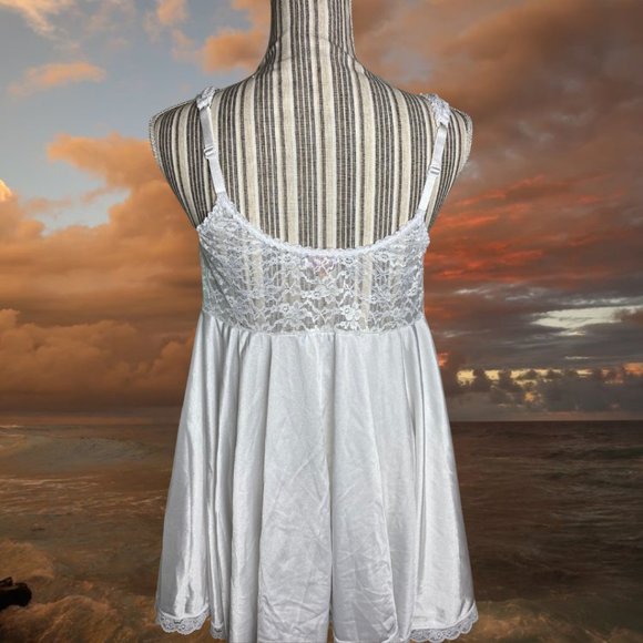 Vintage 80s Intimate Attitudes Lingerie White Size Small Chemise Sleep Dress - Picture 2 of 2